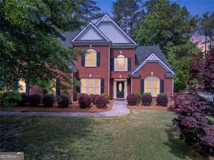 Property Photo: 1011 Chestnut Creek Drive GA 30180