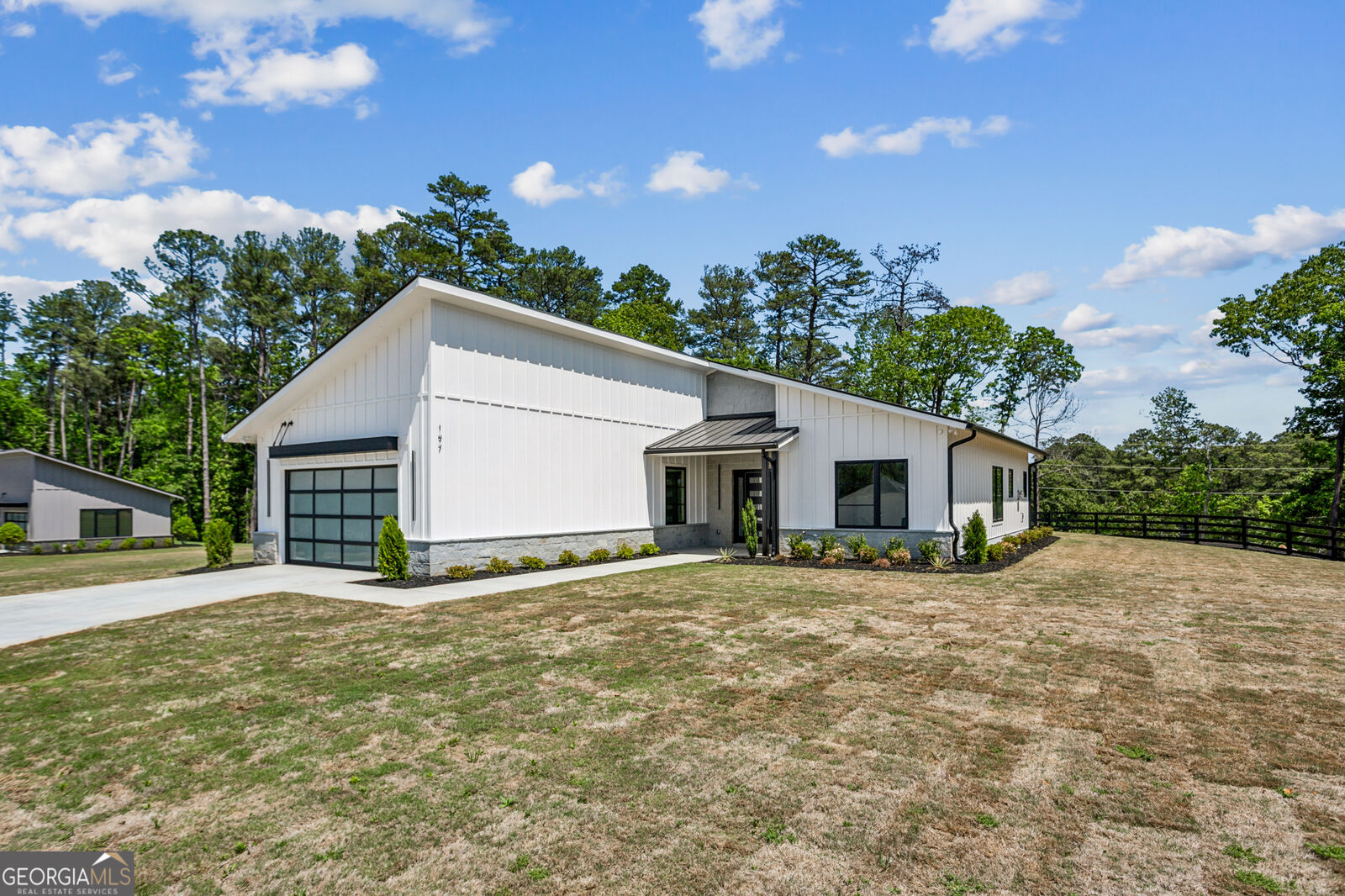 Property Photo:  197 Laura Lake Road  GA 30066 