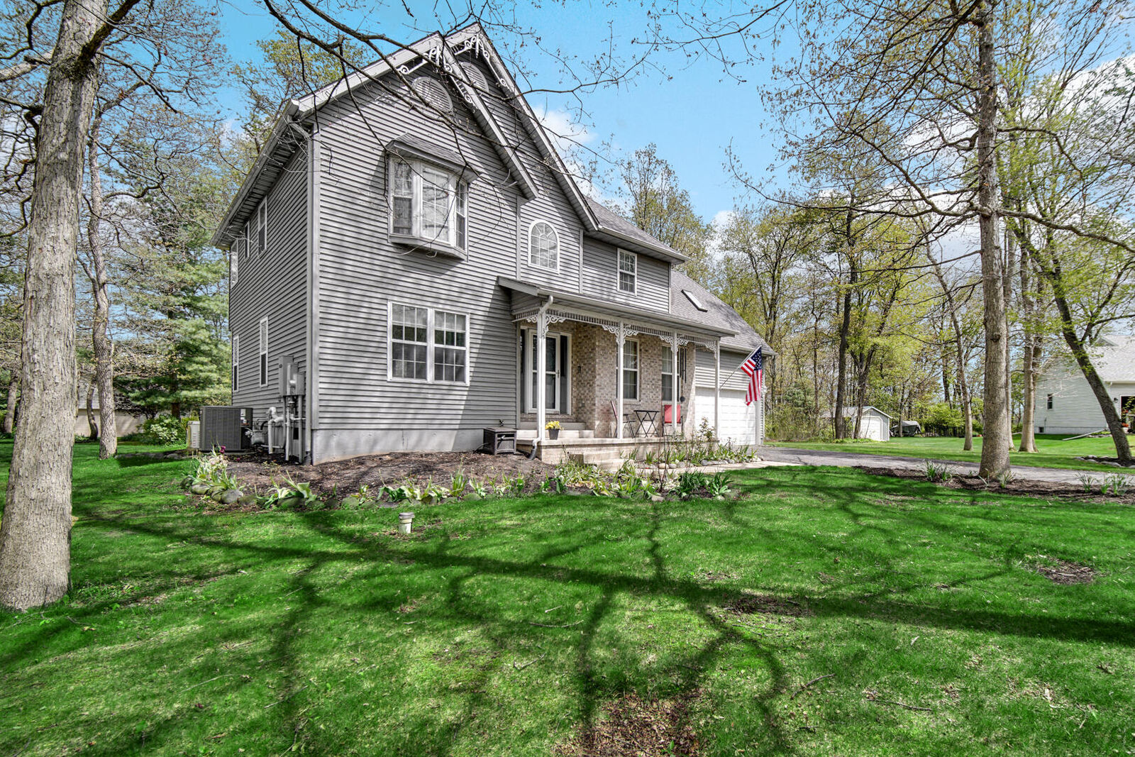 Property Photo:  35 Oak Hollow Court  IN 46383 