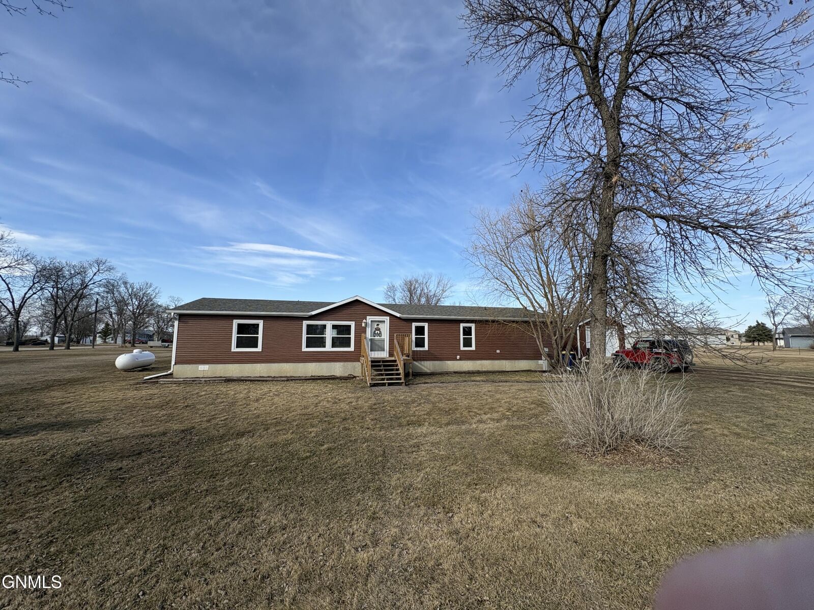 Property Photo:  323 4th Street SW  ND 58436 
