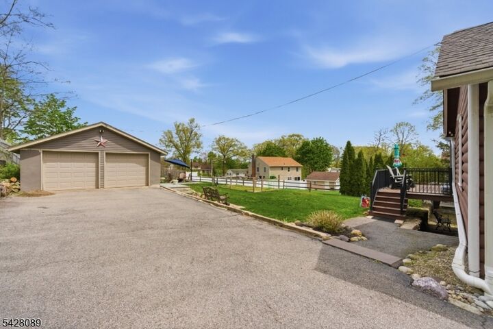 Property Photo:  52 Cascade Way  NJ 07405 