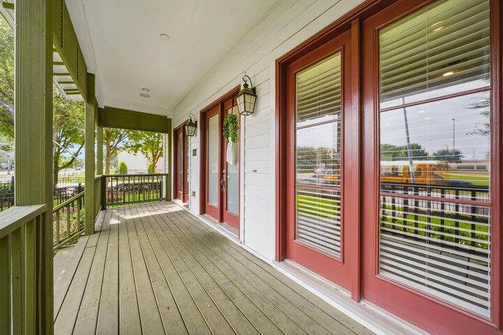 Property Photo:  8760 Kempwood Drive  TX 77080 