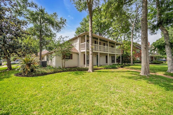 Property Photo:  1910 Wildwood Lane  TX 77406 