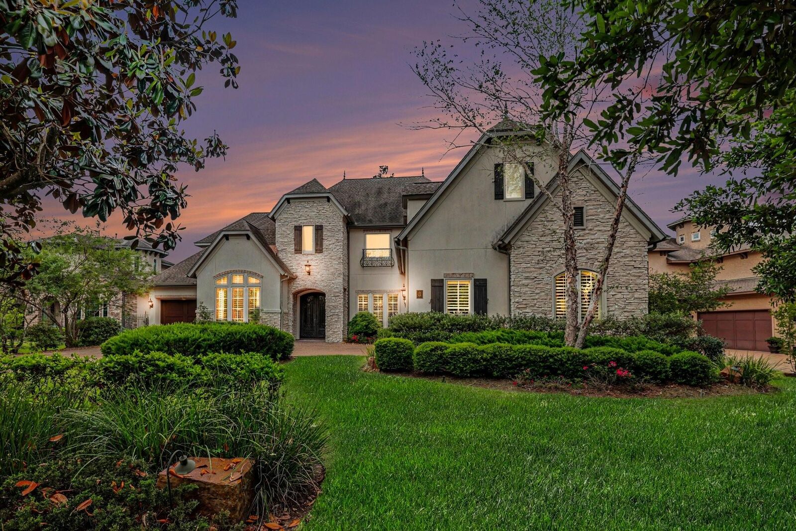 Property Photo:  3 Player Ridge Court  TX 77382 