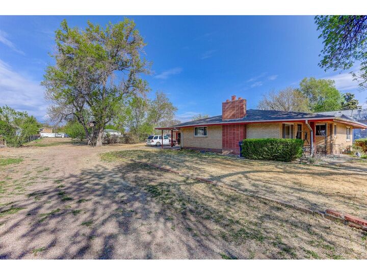 Property Photo:  1035 N 4th St  CO 80513 