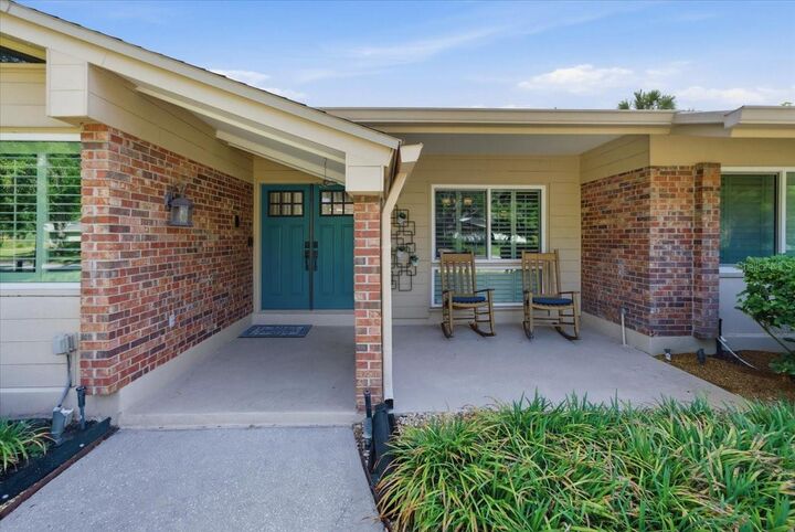 Property Photo:  4014 Carrollwood Village Drive  FL 33618 