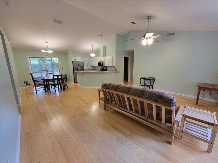 Property Photo:  2070 SW 42nd Lane  FL 32608 