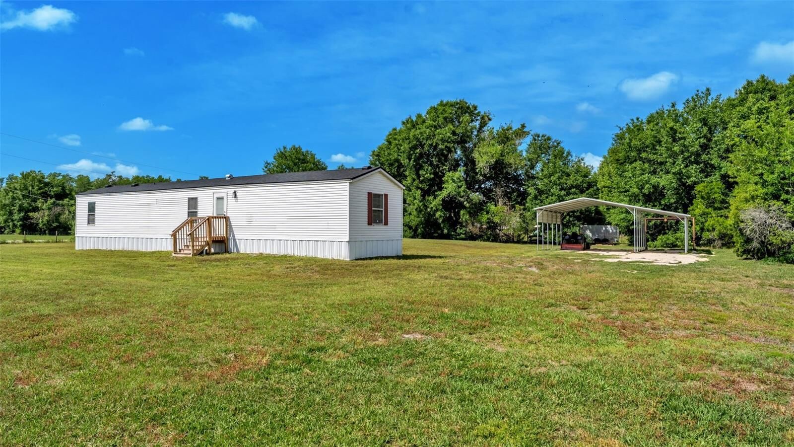 Property Photo:  10120 Old Spanish Trail  FL 33868 