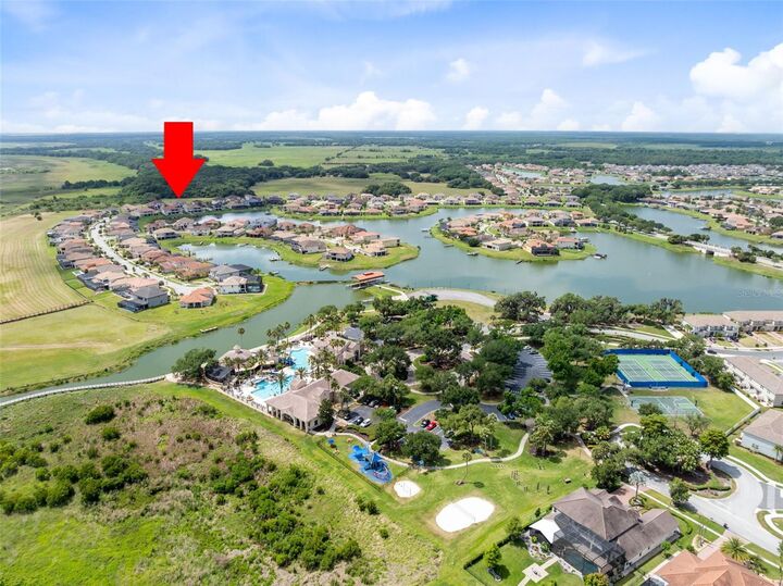 Property Photo:  900 Windlass Court  FL 34746 