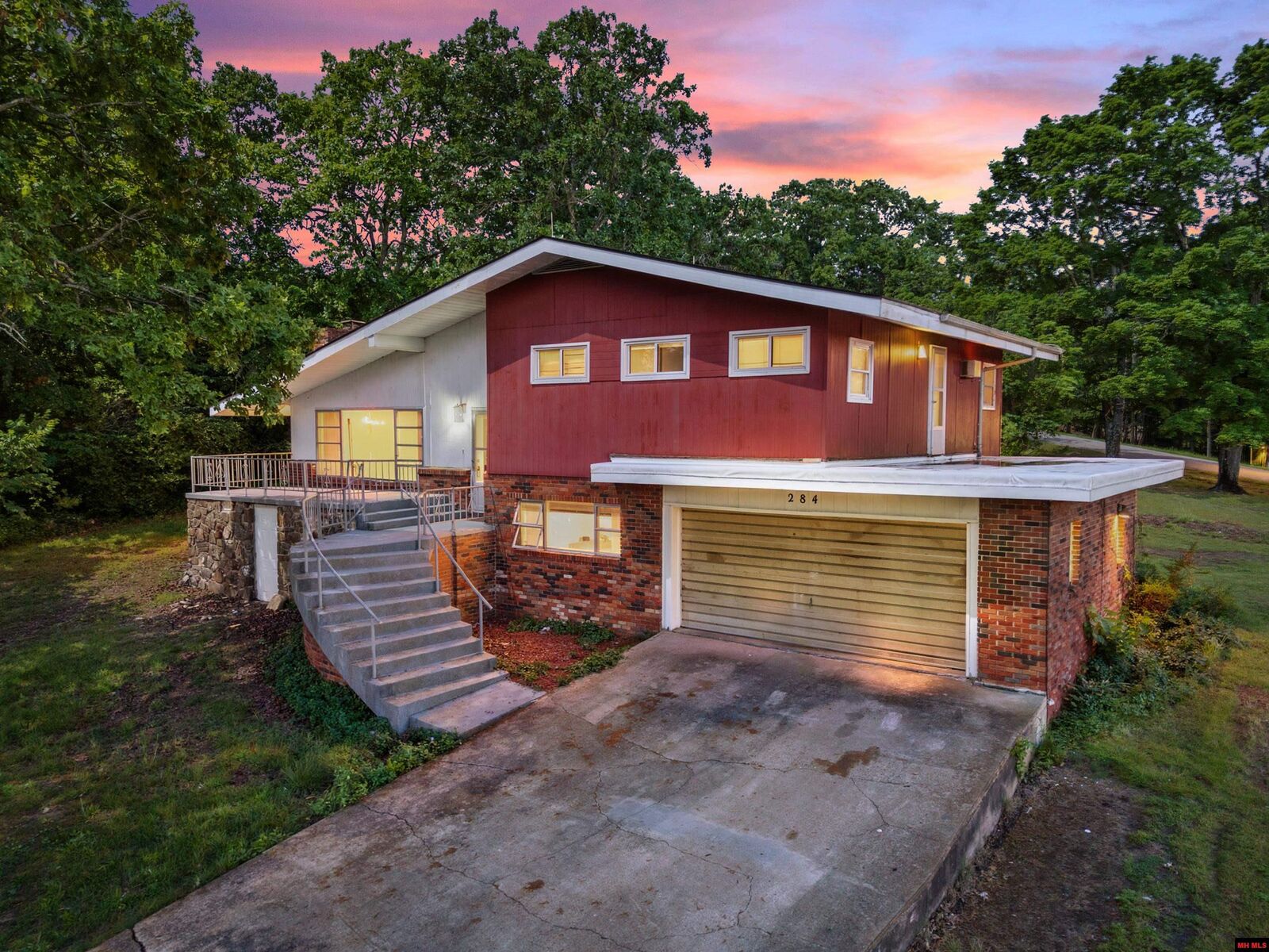 Property Photo:  284 Crestview Drive  AR 72653 