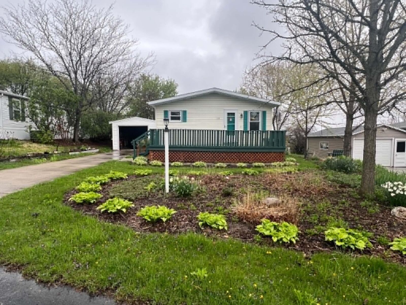 Property Photo:  133 Serenity Oaks Ter  WI 53098 