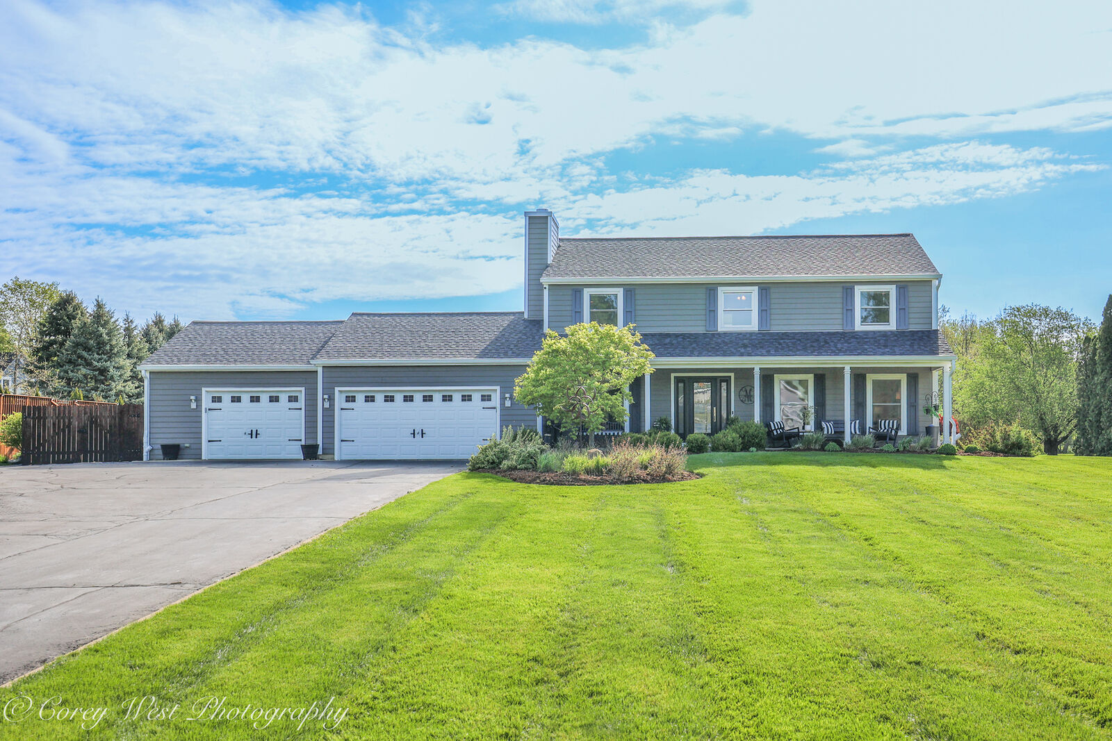 Property Photo:  4N671 Council Court  IL 60119 