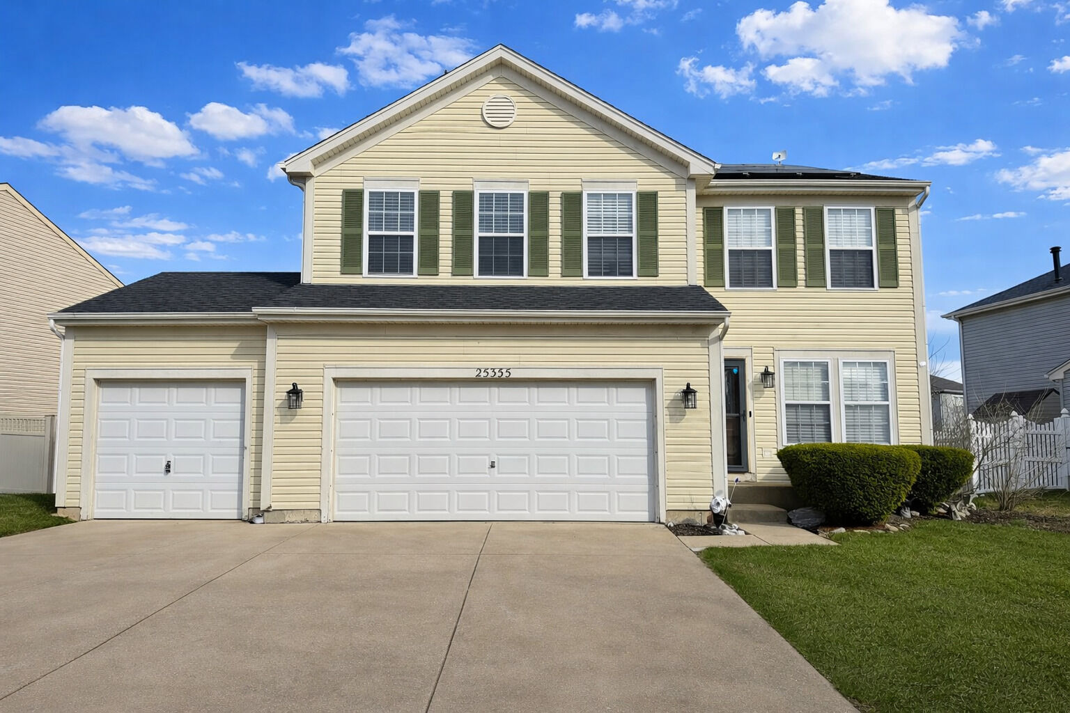 Property Photo:  25355 Shannon Drive  IL 60442 
