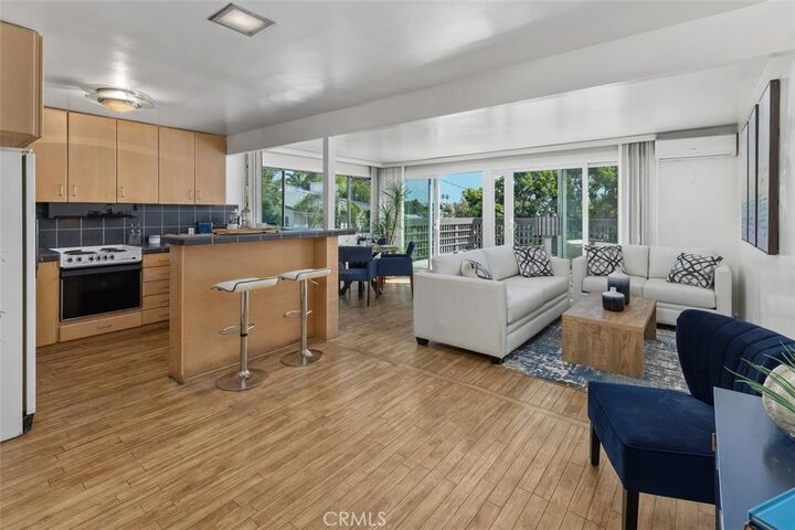 Property Photo:  420 Marine Street 3  CA 90405 