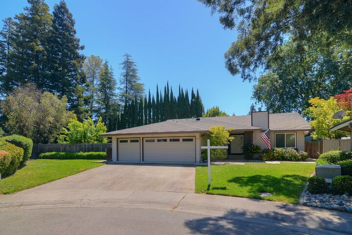 Property Photo:  7107 Riverside Boulevard  CA 95831 