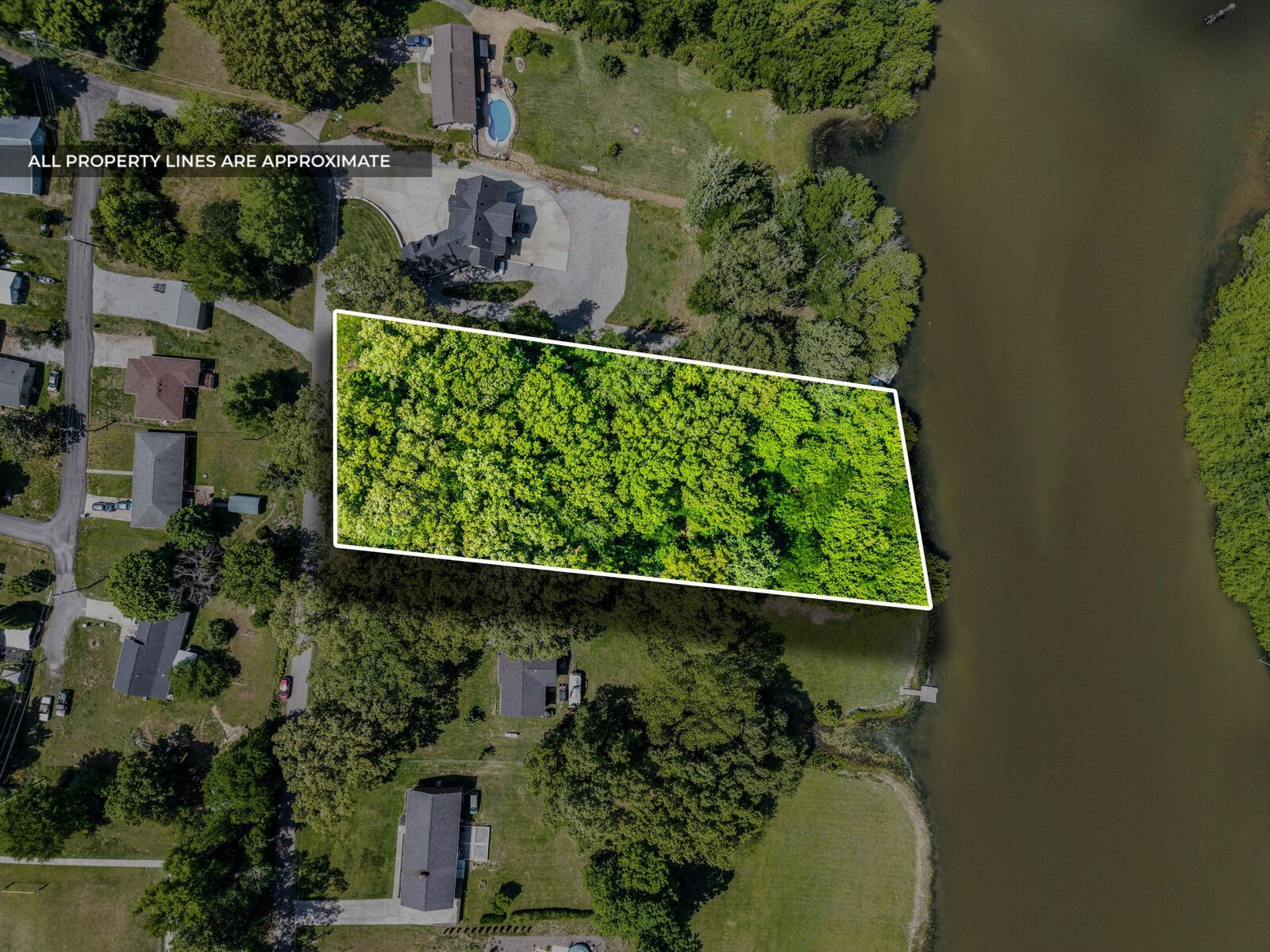 Property Photo:  0 Lakeview Dr  TN 37058 