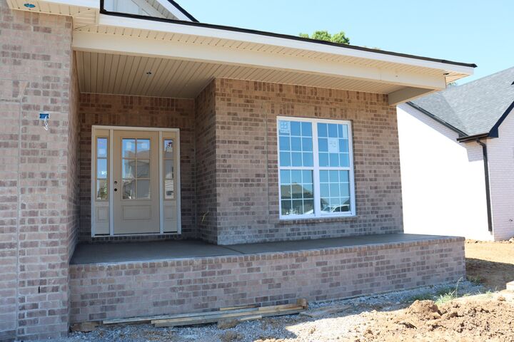 Property Photo:  734 Southern Pine Trl  TN 37043 