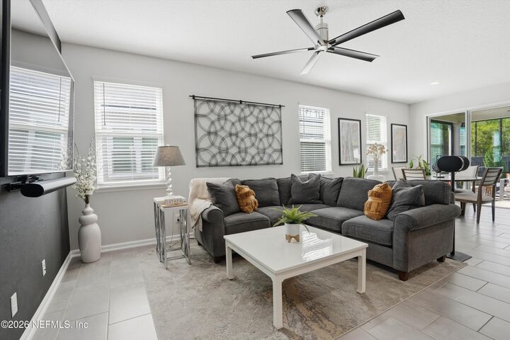 Property Photo: 1961 Amberly Drive FL 32068