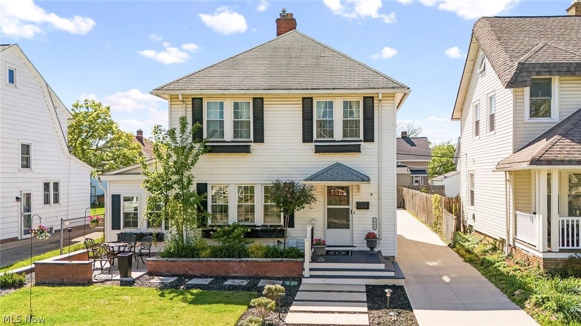 Property Photo: 2064 Lincoln Avenue OH 44107