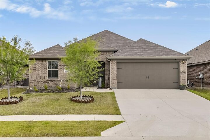 Property Photo:  1110 Baldwin Lane  TX 75119 