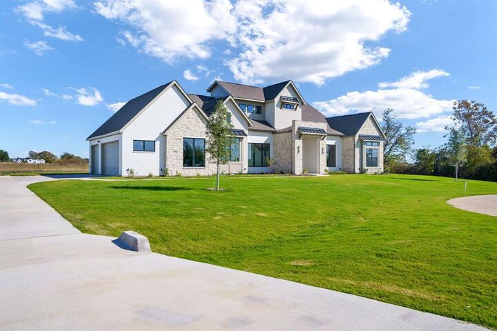 Property Photo:  6250 McChesney Drive  TX 76065 