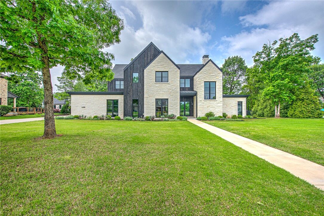 Property Photo:  4488 Clear Creek Boulevard  AR 72704 