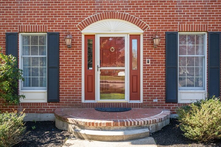 Property Photo:  7 Farm Pond Ln  MA 02038 