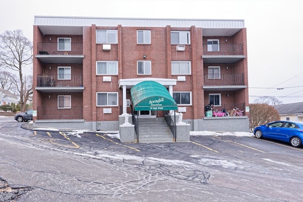 Property Photo:  35 High St 16  MA 01752 