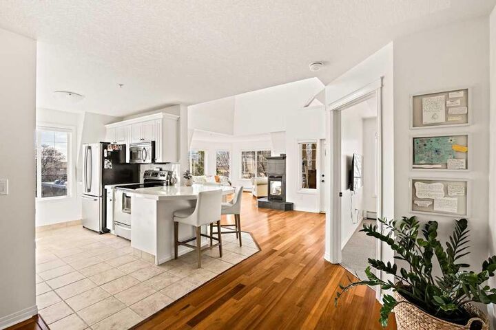 1110 5 Avenue NW 305 — photo 1