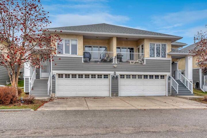 Property Photo: 72 Millside Drive SW 35 AB T2Y 2P9