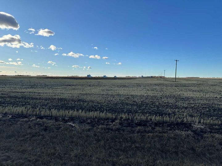 Property Photo: NE-16-77-21-W5 Range Rd 213 AB T0H 1M0