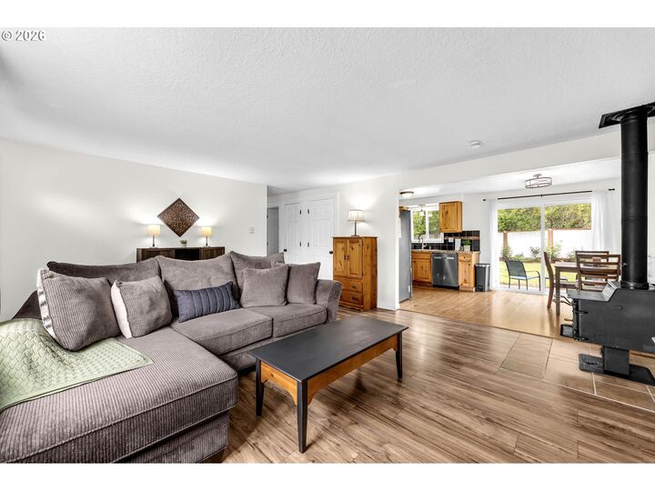Property Photo:  10312 SE 10th St  WA 98664 