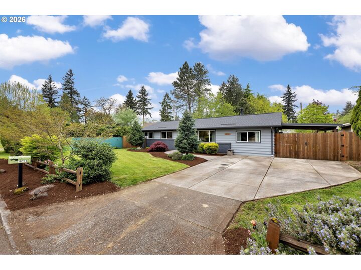 Property Photo: 10312 SE 10th St WA 98664