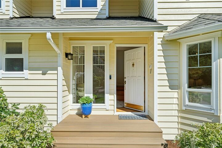 Property Photo:  19924  163rd Avenue NE  WA 98072 