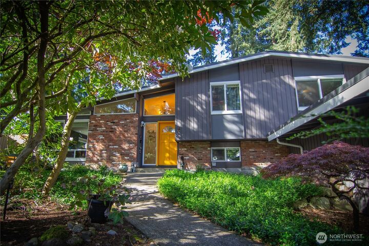 Property Photo: 4616 62nd Avenue W WA 98466