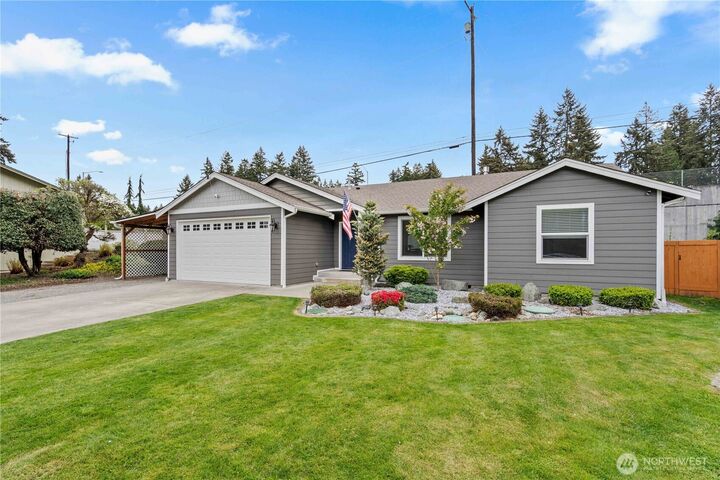 Property Photo: 11831 93rd Avenue Ct E WA 98373