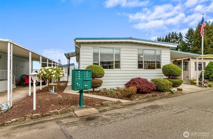 Property Photo:  1415  84th Street SE 143  WA 98208 