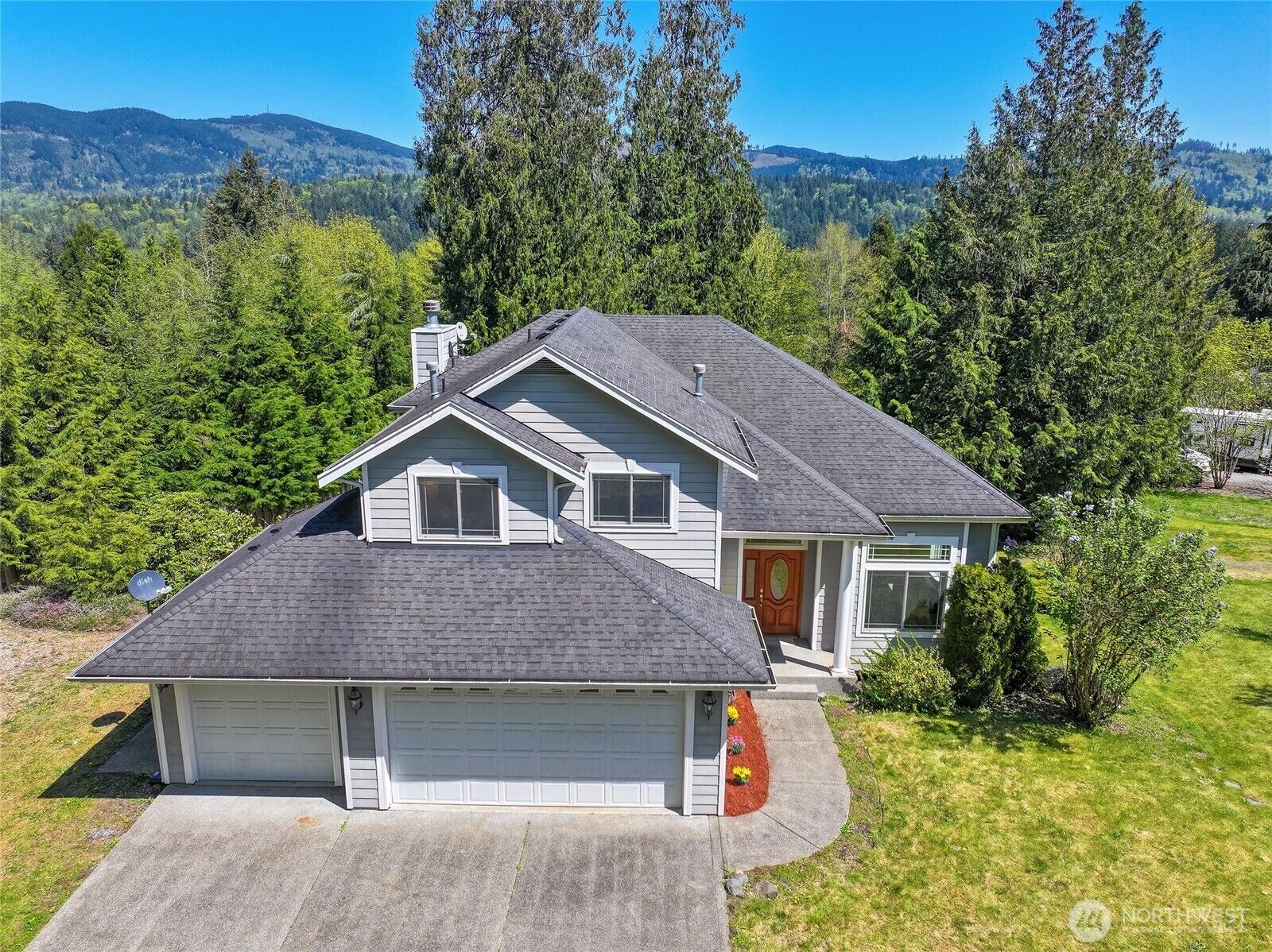 Property Photo:  23410 SE 160th Place  WA 98027 