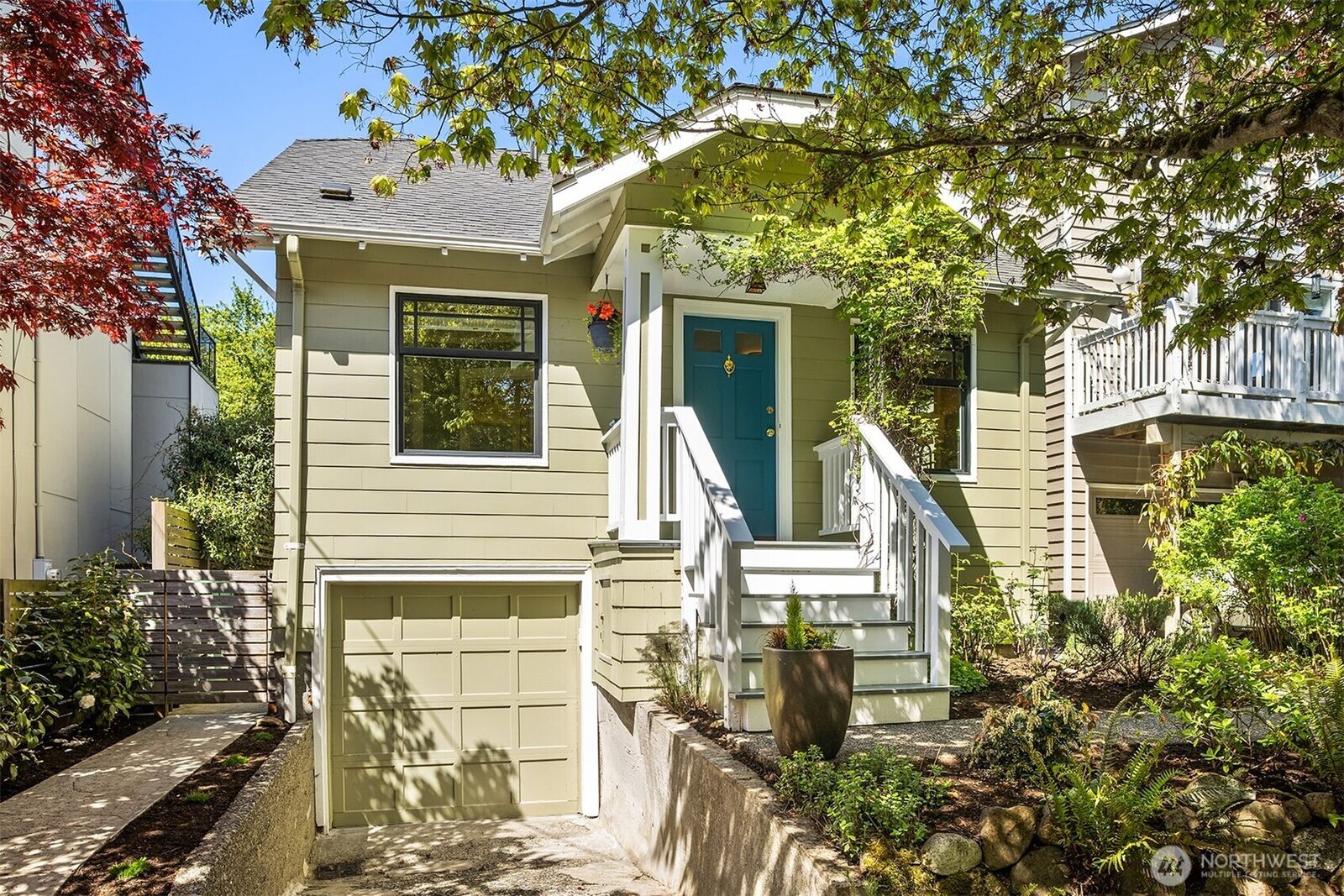 Property Photo:  546 N 75th Street  WA 98103 