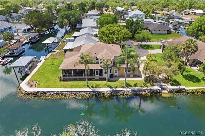 Property Photo:  939 SE 3rd Avenue  FL 34429 