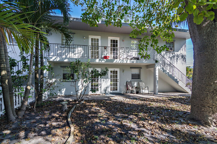 Property Photo:  4205 N Flagler Drive 4  FL 33407 
