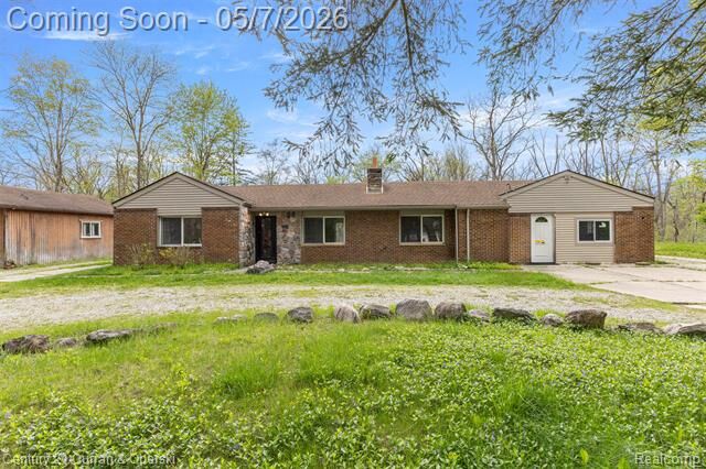 Property Photo: 25205 Inkster Road MI 48336