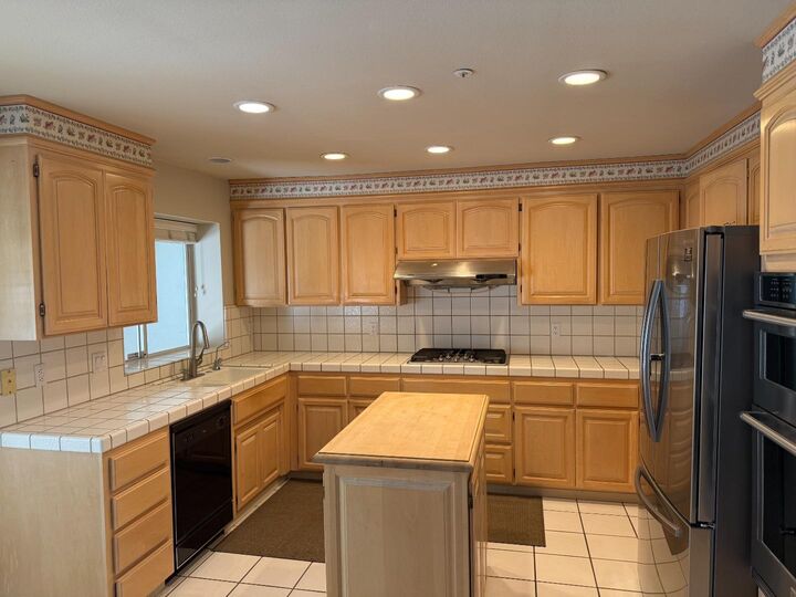 Property Photo:  312 Tynan Way  CA 93906 
