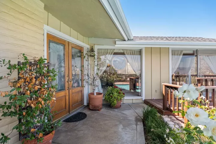 Property Photo:  4814 Mount Helix Dr  CA 91941 