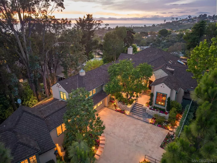 Property Photo: 6388 La Jolla Scenic Dr South CA 92037