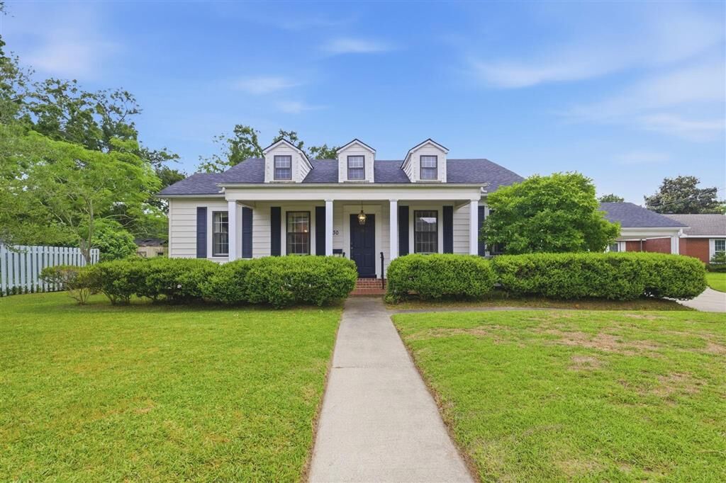 Property Photo:  730 Kirby Lane  LA 70601 