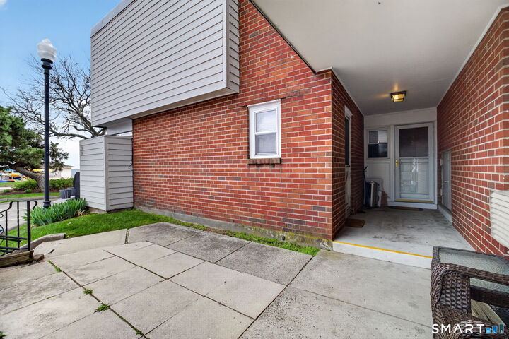 Property Photo:  35 West Walk 35  CT 06516 