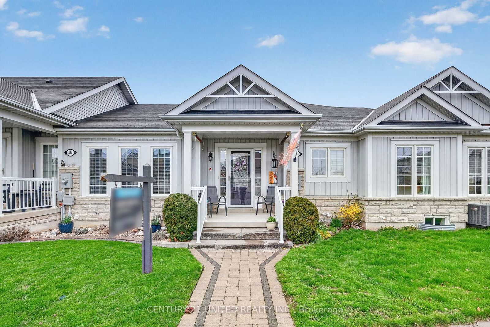 Property Photo:  832 Leslie Street  ON K9A 0H2 