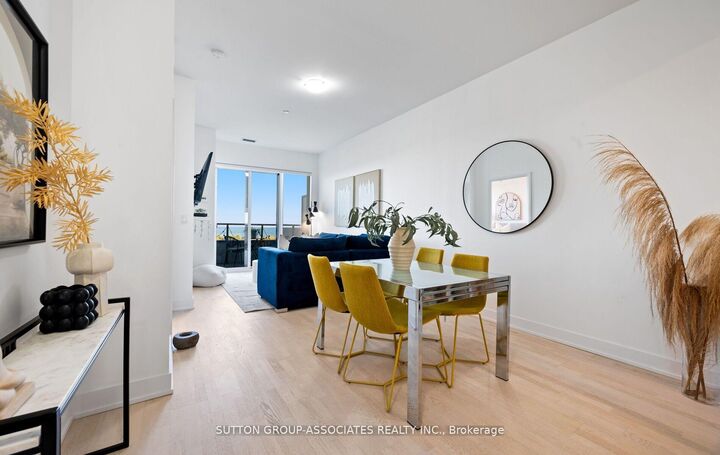 20 Shore Breeze Drive 703 — photo 1