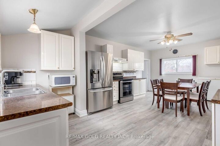 Property Photo: 119 Celina Street ON L1H 4N3